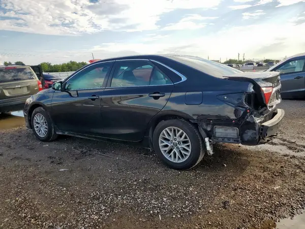 4T1BF1FK8GU260649 2016 TOYOTA CAMRY - Image 2