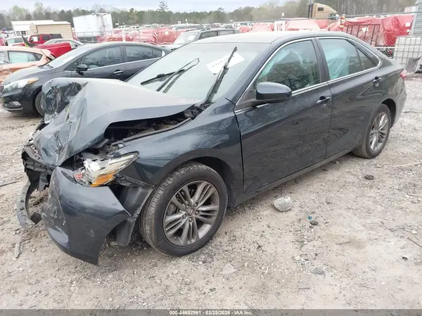 4T1BF1FK8GU262336 2016 TOYOTA CAMRY - Image 2