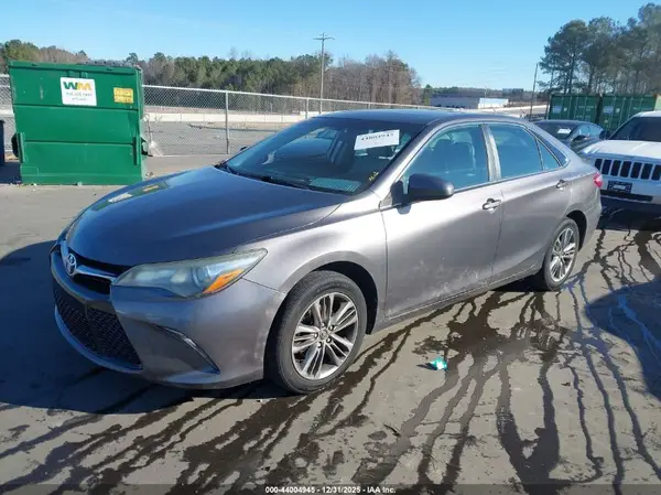 4T1BF1FK8GU262644 2016 TOYOTA CAMRY - Image 2