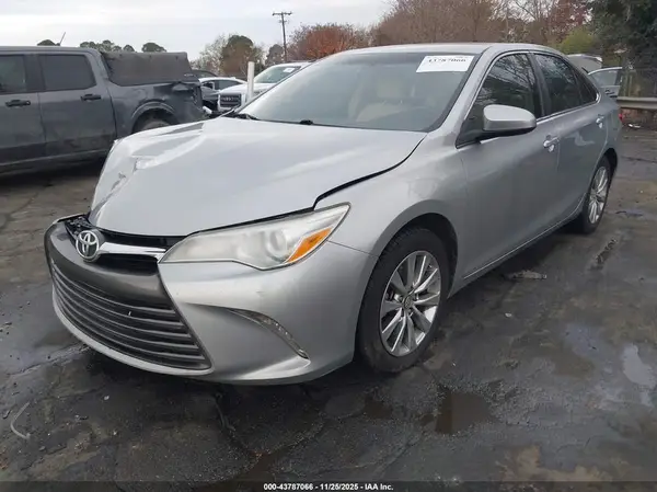 4T1BF1FK8GU263597 2016 TOYOTA CAMRY - Image 2