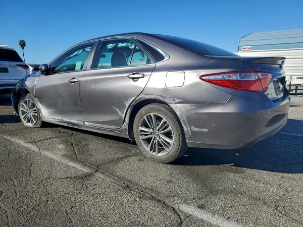 4T1BF1FK8GU265981 2016 TOYOTA CAMRY - Image 2