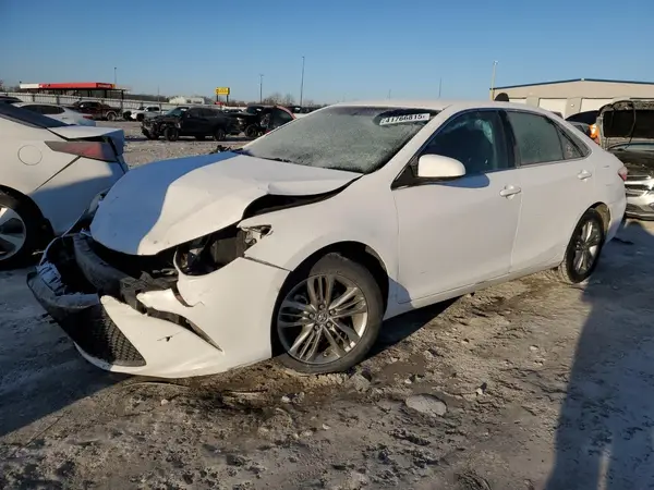 4T1BF1FK8GU500492 2016 TOYOTA CAMRY - Image 1