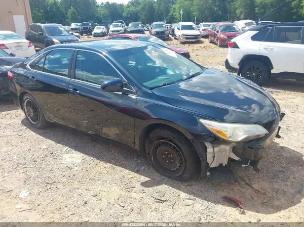 4T1BF1FK8GU502078 2016 TOYOTA CAMRY - Image 1