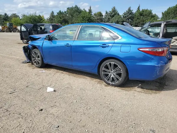 4T1BF1FK8GU505529 2016 TOYOTA CAMRY - Image 2