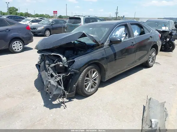 4T1BF1FK8GU506437 2016 TOYOTA CAMRY - Image 2