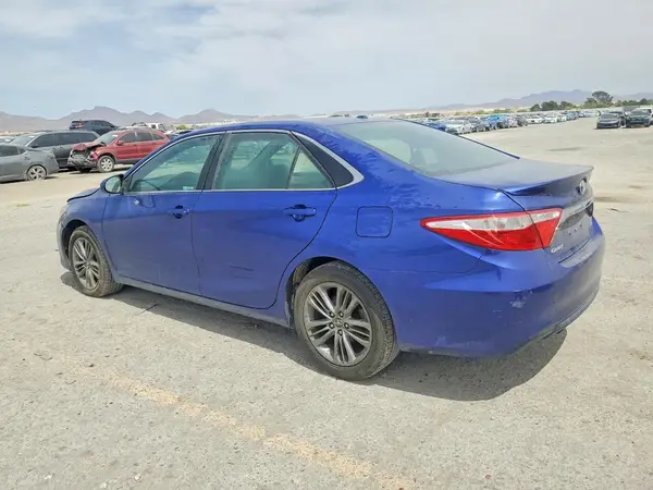 4T1BF1FK8GU507118 2016 TOYOTA CAMRY - Image 2