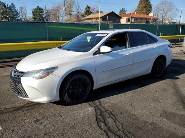 4T1BF1FK8GU508785 2016 TOYOTA CAMRY - Image 1