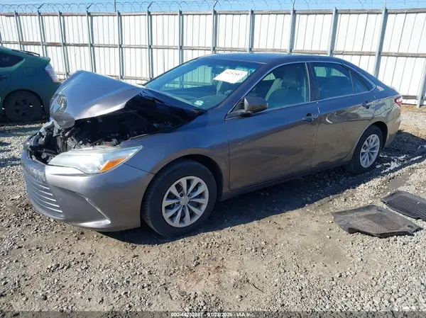 4T1BF1FK8GU509046 2016 TOYOTA CAMRY - Image 2