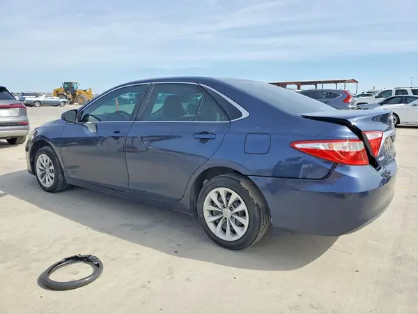 4T1BF1FK8GU509208 2016 TOYOTA CAMRY - Image 2