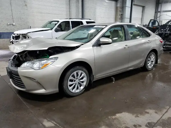 4T1BF1FK8GU512139 2016 TOYOTA CAMRY - Image 1