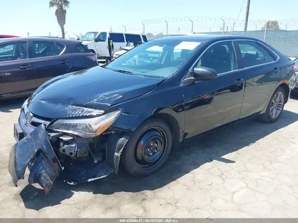 4T1BF1FK8GU513386 2016 TOYOTA CAMRY - Image 2