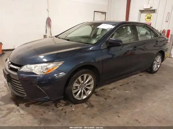 4T1BF1FK8GU514392 2016 TOYOTA CAMRY - Image 2