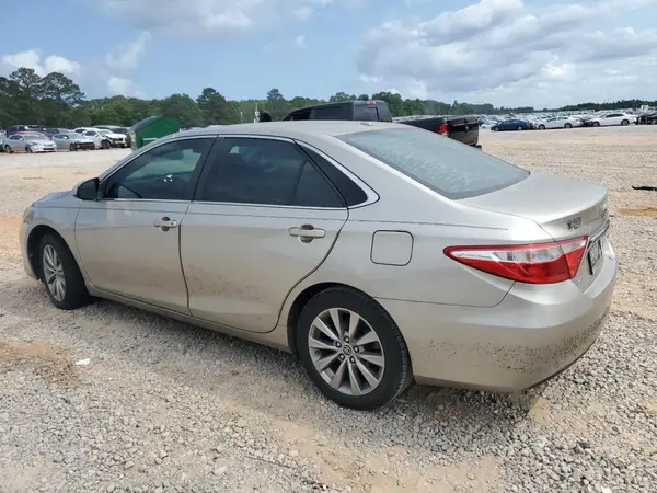 4T1BF1FK8GU516806 2016 TOYOTA CAMRY - Image 2