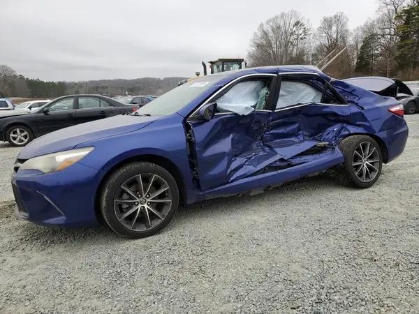 4T1BF1FK8GU520208 2016 TOYOTA CAMRY - Image 1