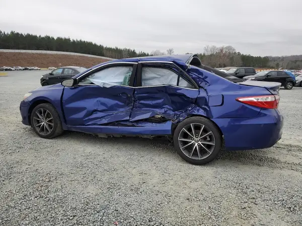 4T1BF1FK8GU520208 2016 TOYOTA CAMRY - Image 2