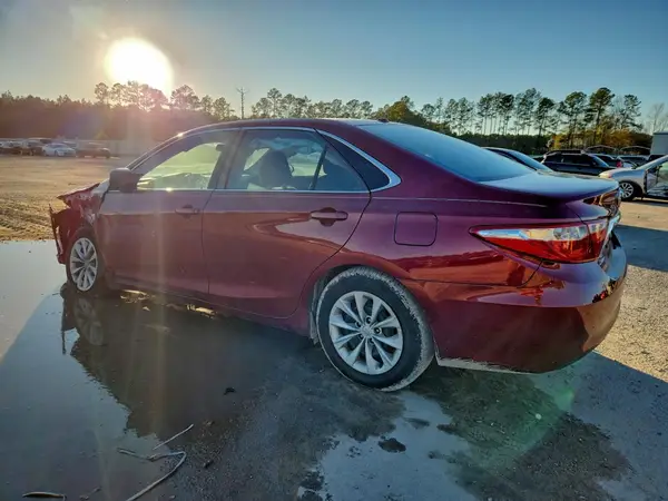 4T1BF1FK8GU521066 2016 TOYOTA CAMRY - Image 2