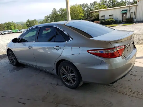 4T1BF1FK8GU526042 2016 TOYOTA CAMRY - Image 2