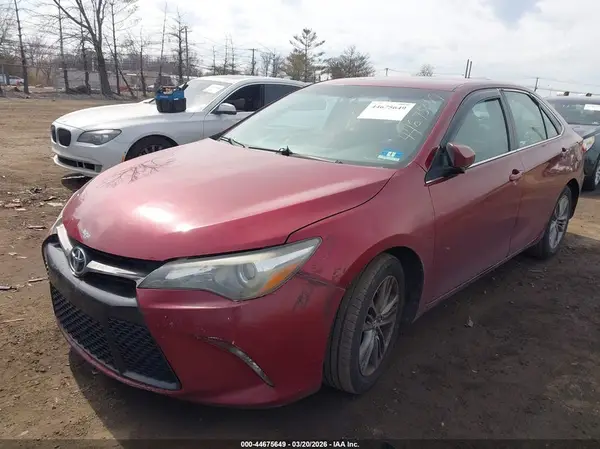 4T1BF1FK8GU526834 2016 TOYOTA CAMRY - Image 2