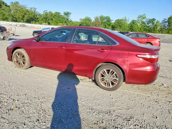 4T1BF1FK8GU527305 2016 TOYOTA CAMRY - Image 2