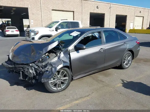 4T1BF1FK8GU527398 2016 TOYOTA CAMRY - Image 2