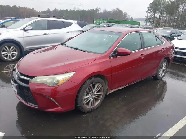 4T1BF1FK8GU528258 2016 TOYOTA CAMRY - Image 2