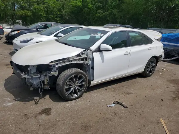 4T1BF1FK8GU528826 2016 TOYOTA CAMRY - Image 1