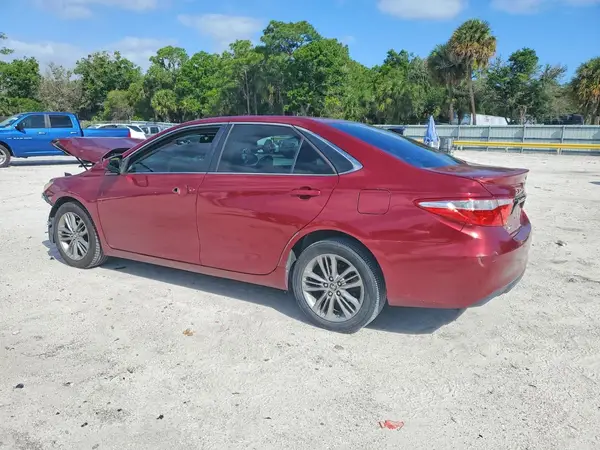 4T1BF1FK8GU529510 2016 TOYOTA CAMRY - Image 2