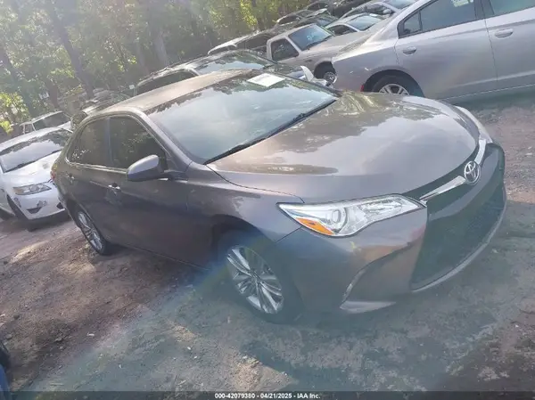 4T1BF1FK8GU531905 2016 TOYOTA CAMRY - Image 1
