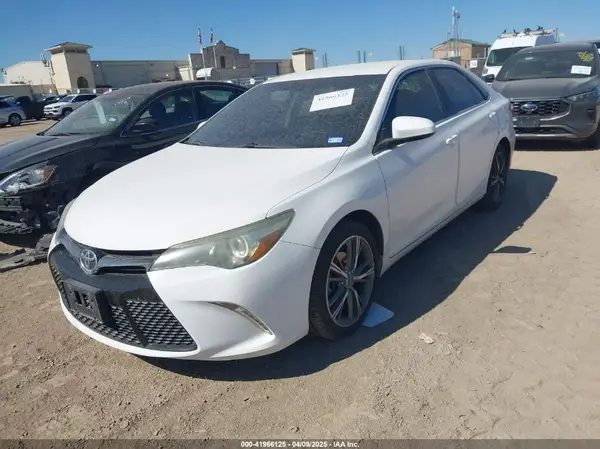 4T1BF1FK8GU533038 2016 TOYOTA CAMRY - Image 2
