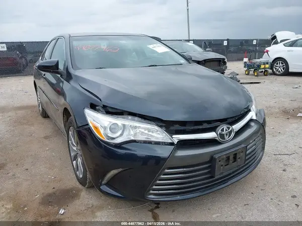 4T1BF1FK8GU533511 2016 TOYOTA CAMRY - Image 1