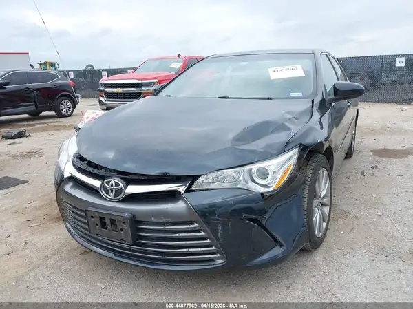 4T1BF1FK8GU533511 2016 TOYOTA CAMRY - Image 2