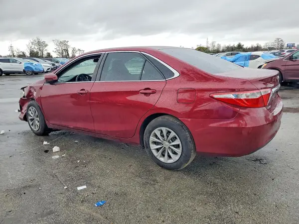 4T1BF1FK8GU534030 2016 TOYOTA CAMRY - Image 2