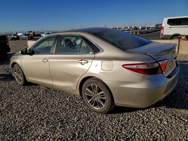 4T1BF1FK8GU536442 2016 TOYOTA CAMRY - Image 2