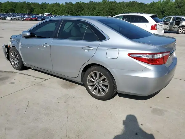 4T1BF1FK8GU539793 2016 TOYOTA CAMRY - Image 2