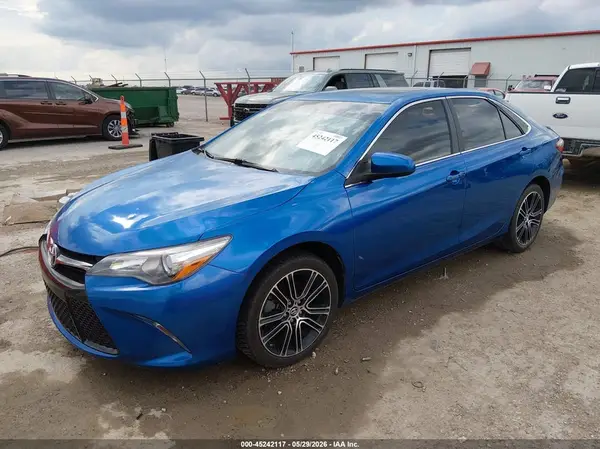 4T1BF1FK8GU541544 2016 TOYOTA CAMRY - Image 2
