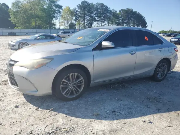 4T1BF1FK8GU541933 2016 TOYOTA CAMRY - Image 1