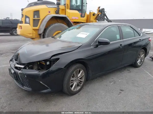 4T1BF1FK8GU543990 2016 TOYOTA CAMRY - Image 2