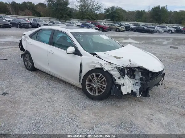 4T1BF1FK8GU544878 2016 TOYOTA CAMRY - Image 1