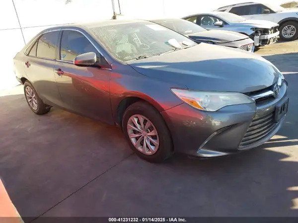 4T1BF1FK8GU548462 2016 TOYOTA CAMRY - Image 1