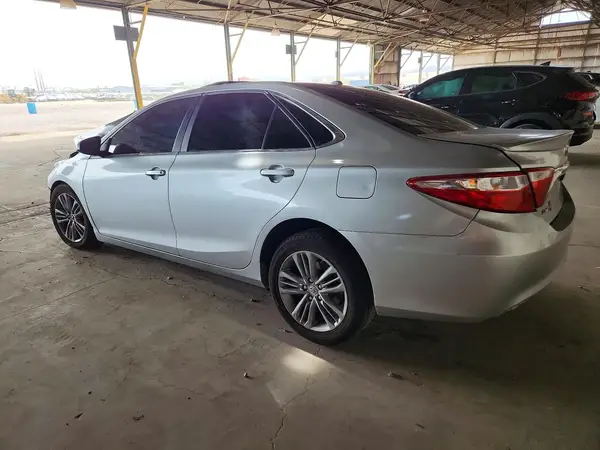 4T1BF1FK8GU550843 2016 TOYOTA CAMRY - Image 2