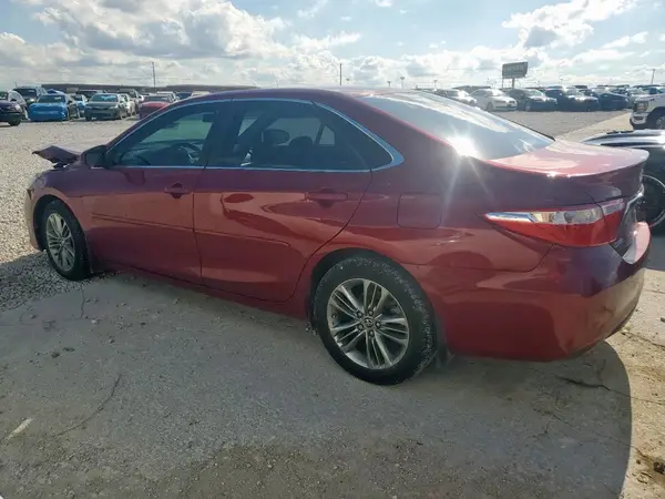 4T1BF1FK8GU551653 2016 TOYOTA CAMRY - Image 2