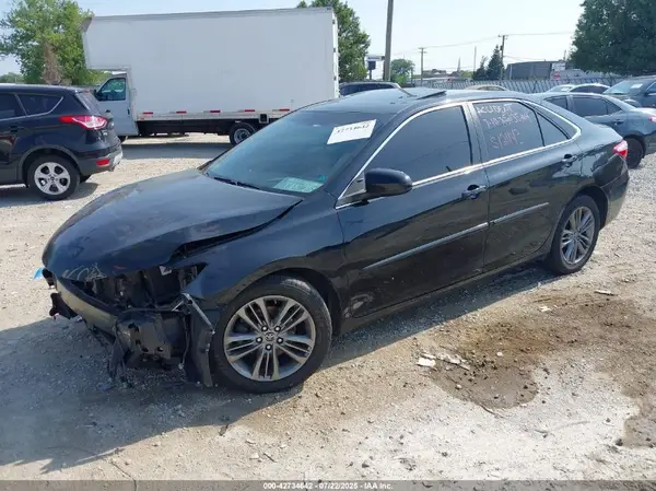 4T1BF1FK8GU554052 2016 TOYOTA CAMRY - Image 2