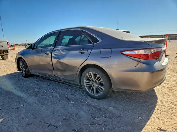 4T1BF1FK8GU557310 2016 TOYOTA CAMRY - Image 2