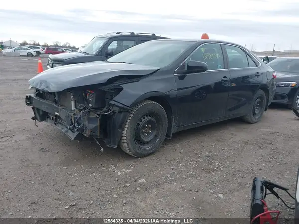 4T1BF1FK8GU565584 2016 TOYOTA CAMRY - Image 2