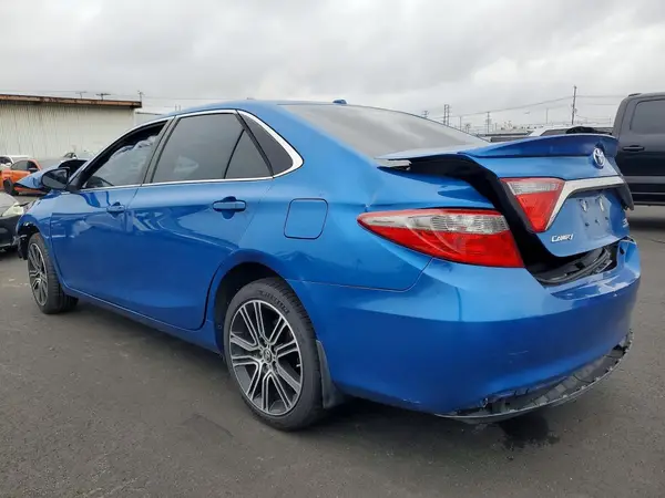 4T1BF1FK8GU566167 2016 TOYOTA CAMRY - Image 2