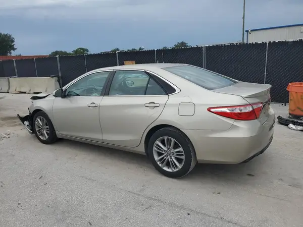 4T1BF1FK8GU567206 2016 TOYOTA CAMRY - Image 2