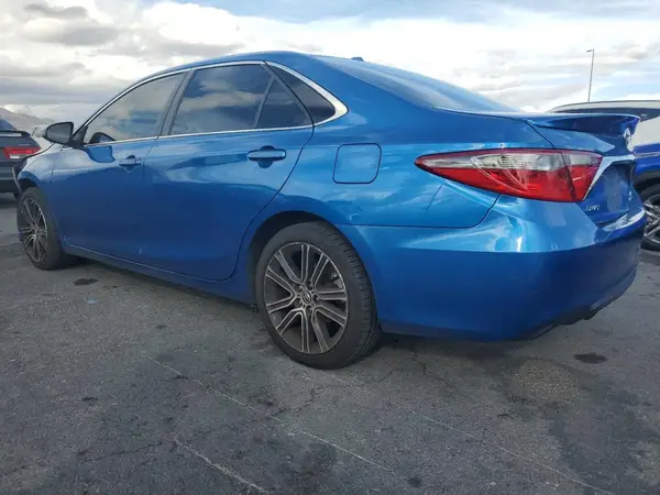 4T1BF1FK8GU567898 2016 TOYOTA CAMRY - Image 2