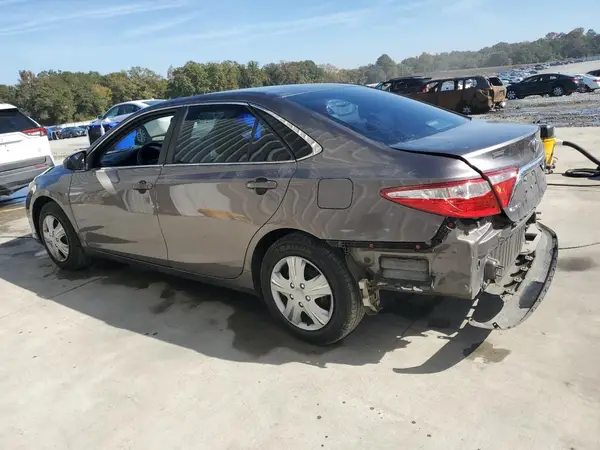 4T1BF1FK8GU568288 2016 TOYOTA CAMRY - Image 2