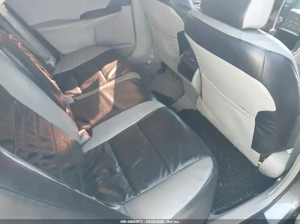 4T1BF1FK8GU570185 2016 TOYOTA CAMRY - Image 8