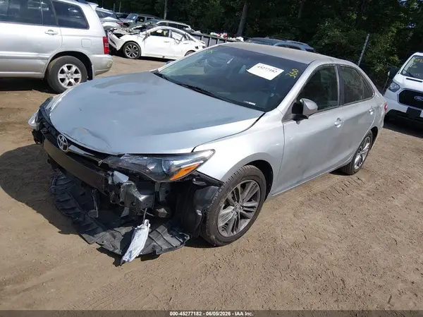 4T1BF1FK8GU570896 2016 TOYOTA CAMRY - Image 2